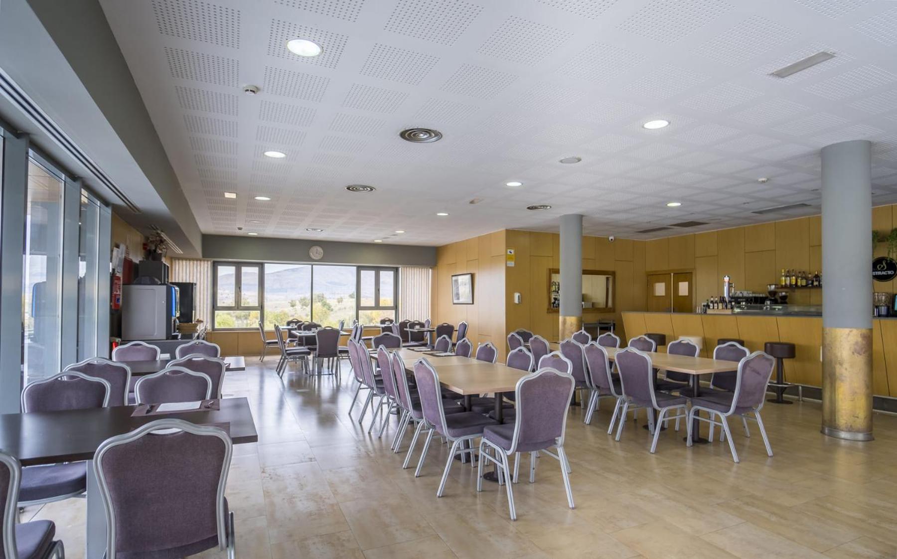 Alda El Espinar Hotel Екстериор снимка