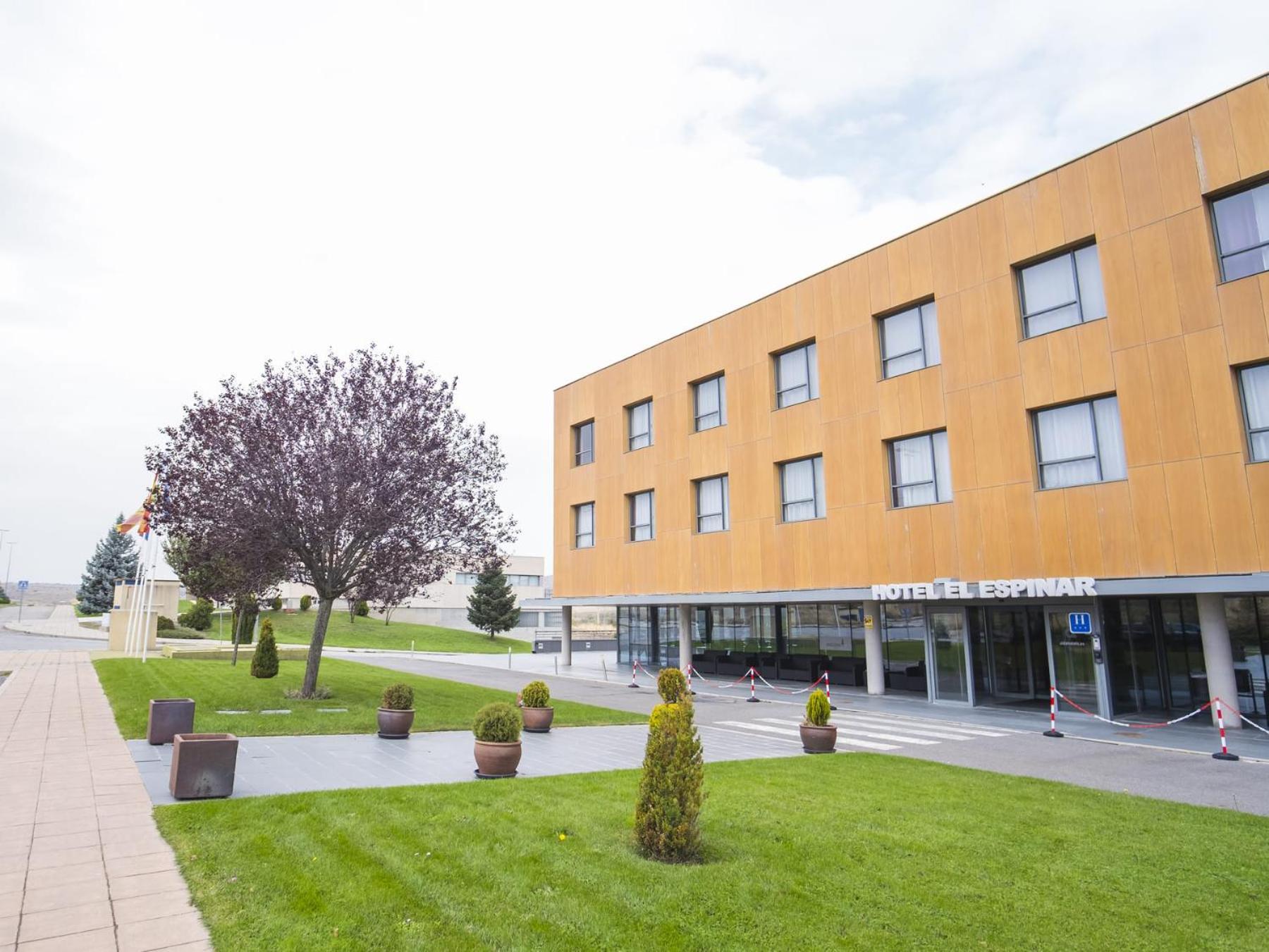 Alda El Espinar Hotel Екстериор снимка