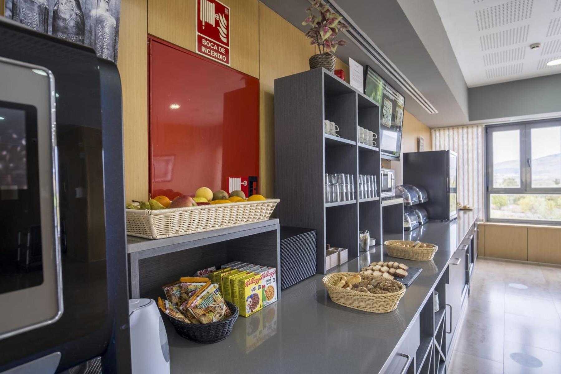 Alda El Espinar Hotel Екстериор снимка