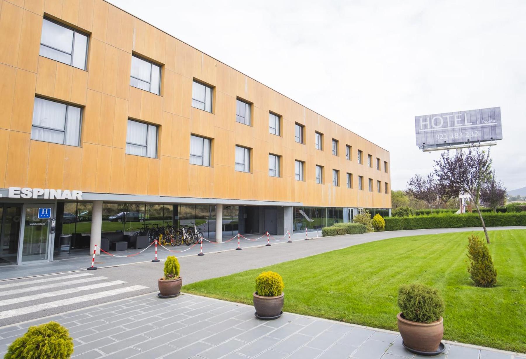 Alda El Espinar Hotel Екстериор снимка