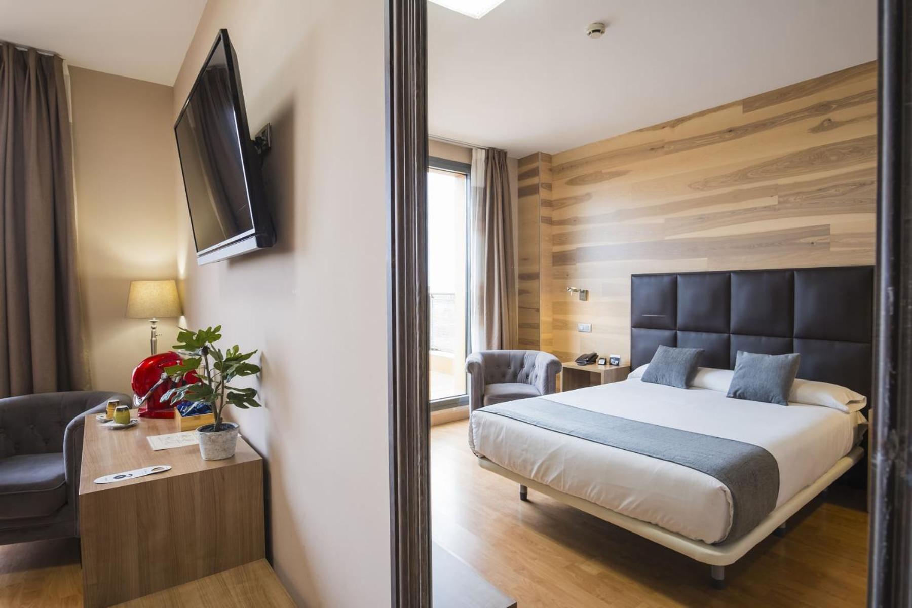 Alda El Espinar Hotel Екстериор снимка