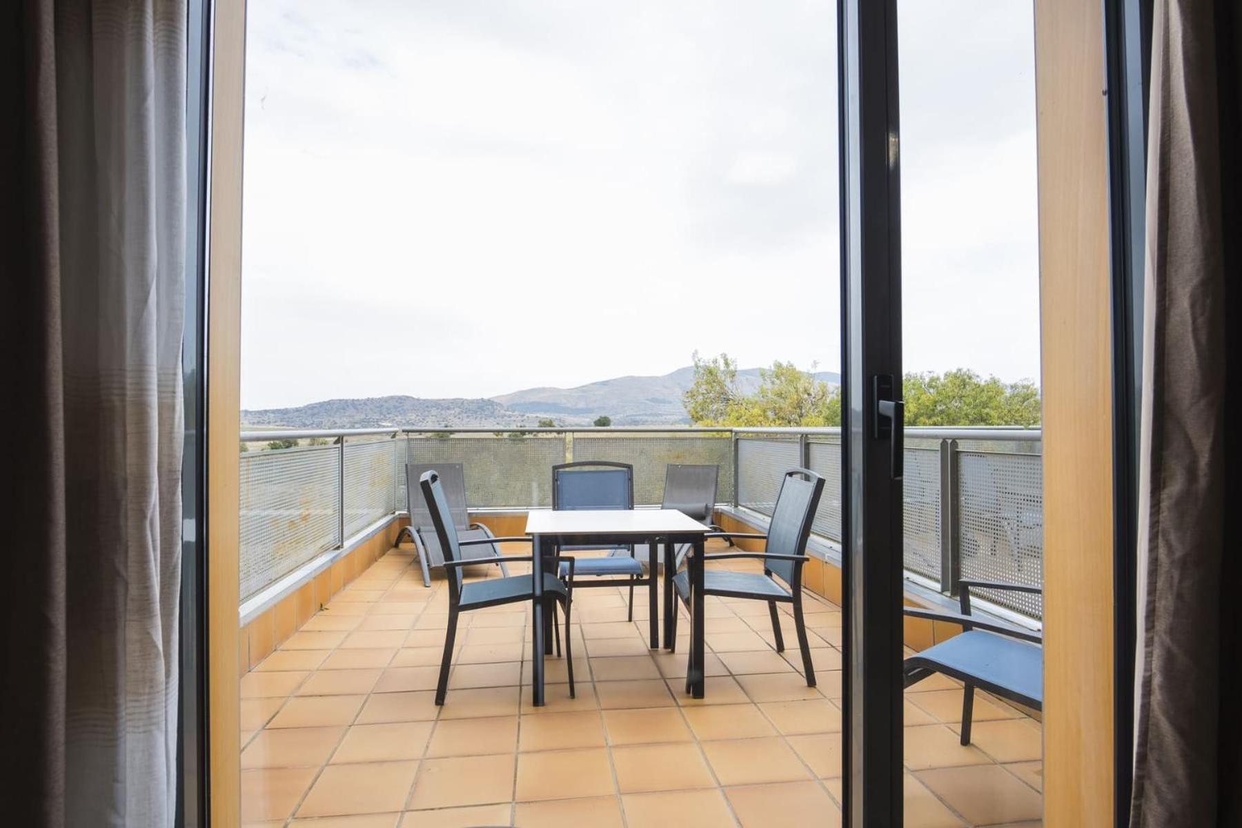 Alda El Espinar Hotel Екстериор снимка